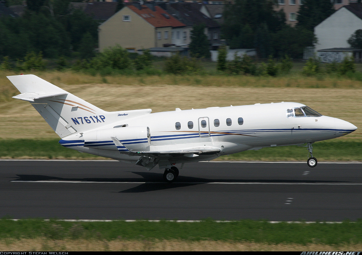 Hawker 850