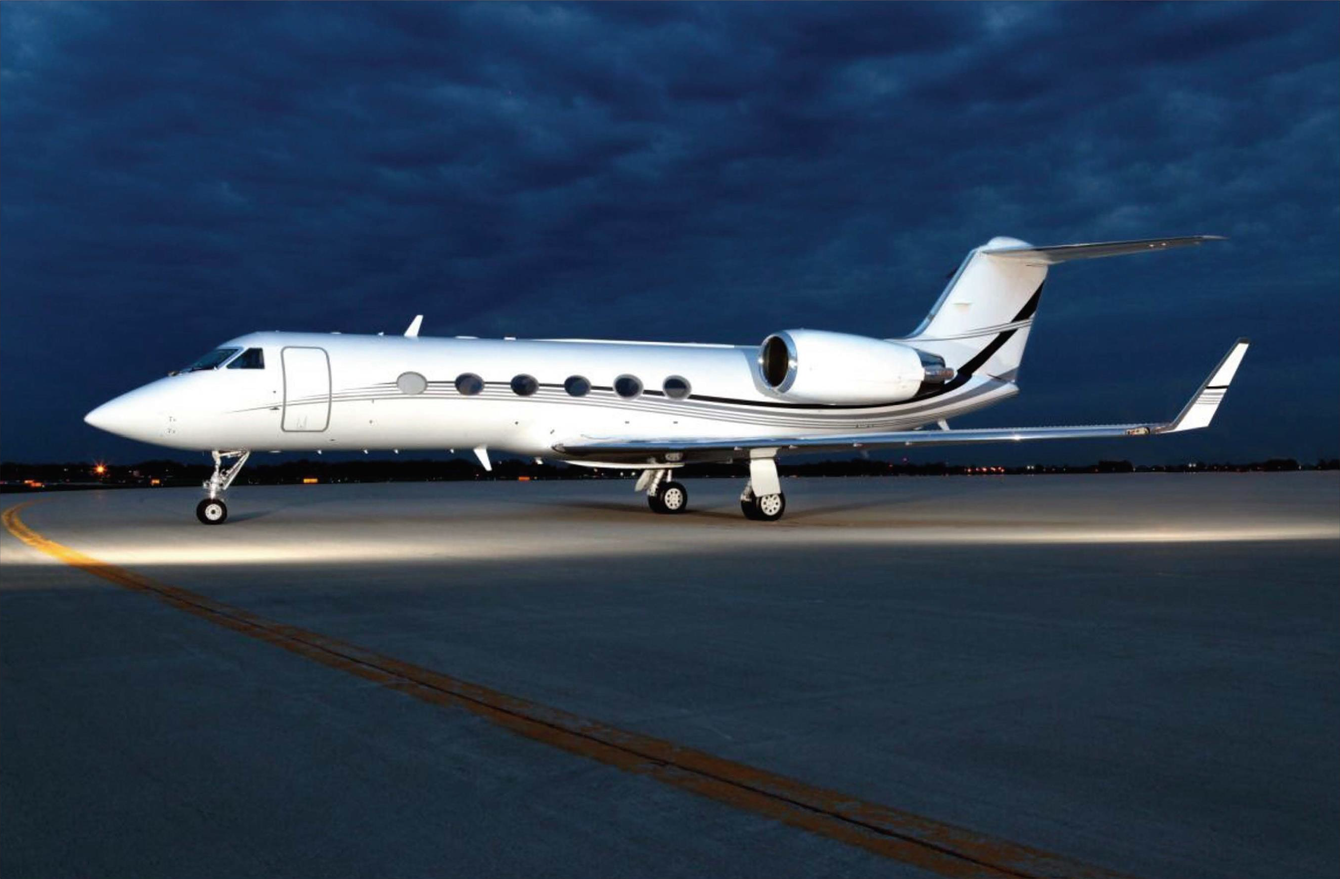 Gulfstream 4