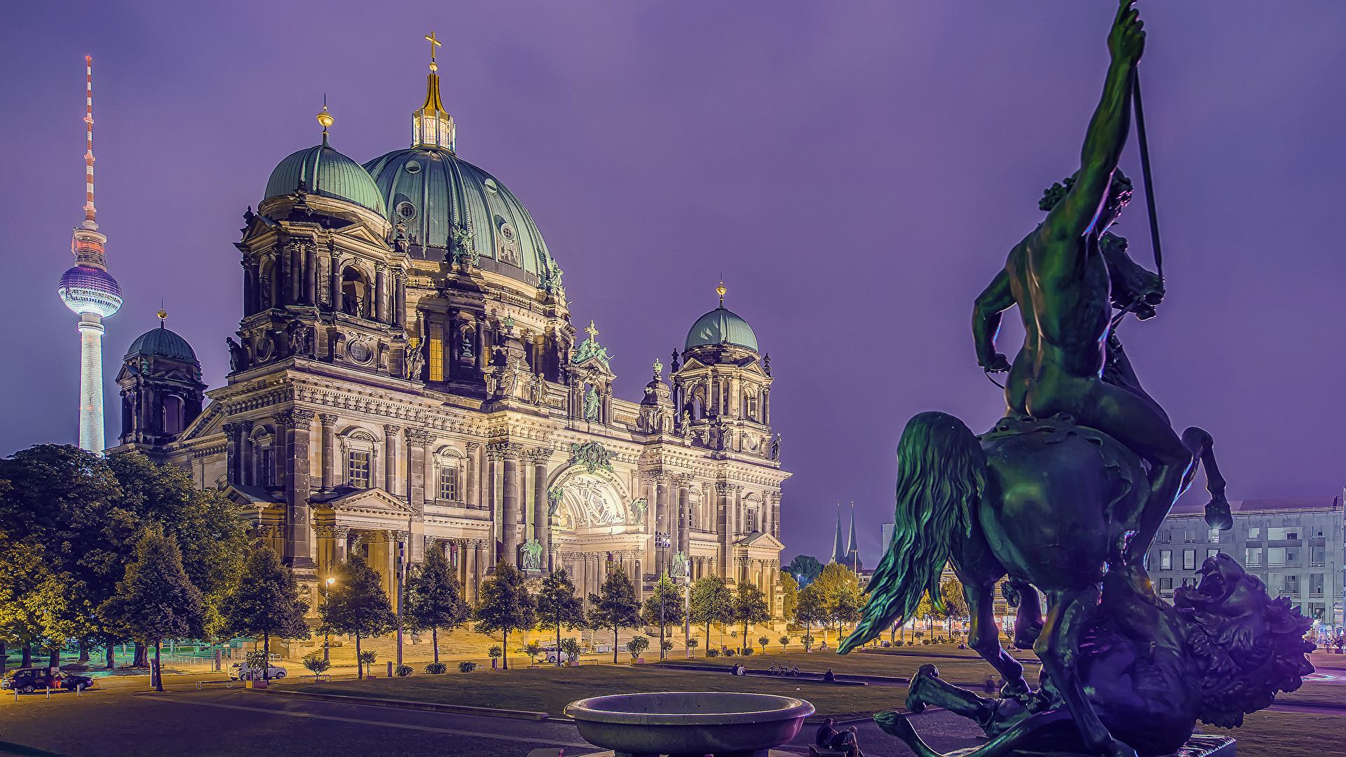 Enjoy Your Berlin Journey with Flight Charter.<